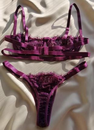 Сексуальное женское кружевное нижнее белье: трусики и лиф балконет фиолетовый / сливовый6 фото
