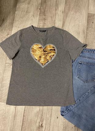 Базовая футболка с сердечками от shein, размер 483 фото