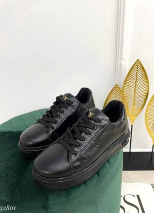 Кроссовки lv