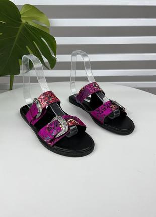 Жіночі шльопанці atm