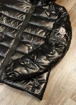 Снижка▪️куртка женская в стиле монклер черная lampo s m▪️moncler лакированная с вышитым логотипом с капюшоном burberry2 фото