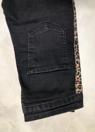 Skinny джинсы с леопардовыми нашивками3 фото