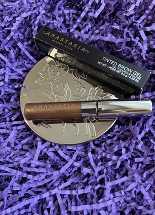 Оттеночный гель для бровей anastasia beverly hills tinted brow gel. оттенок caramel5 фото