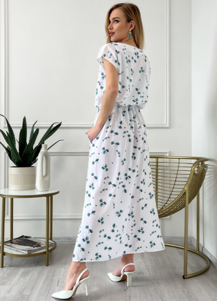 Свободное легкое платье с боковым разрезом макси в пол принт цветы3 фото