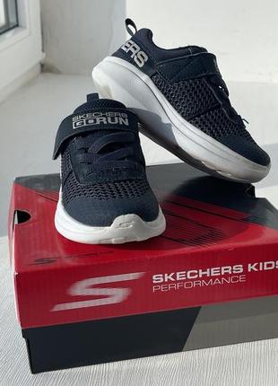 Кроссовки skechers go run