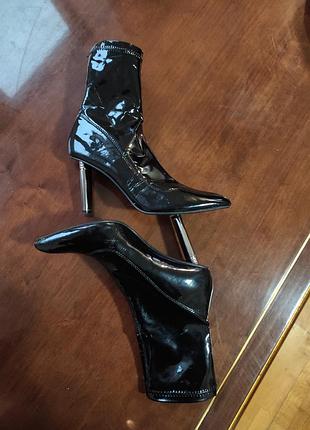 Лаковые ботильоны на крутом каблуке готика неформальные гранж