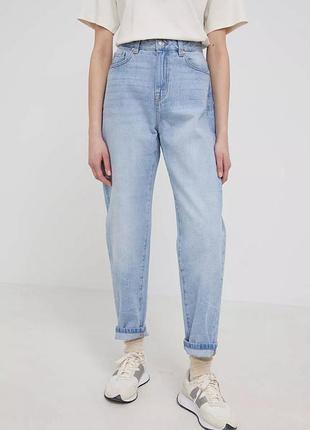 Джинси zara с завышеной талией. eur-36