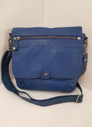 Стильная кожаная сумка crossbody красивого синего цвета3 фото
