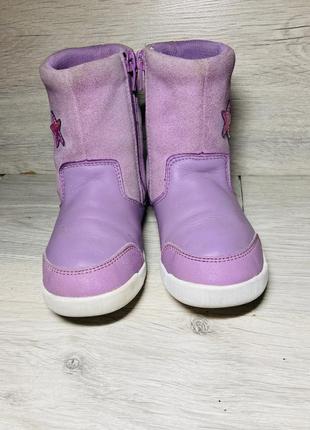Демісезонні шкіряні черевики чобітки на дівчинку 28 розмір3 фото