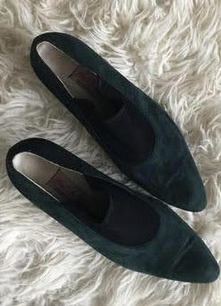 Рарітетні фірмові туфлі на підборах