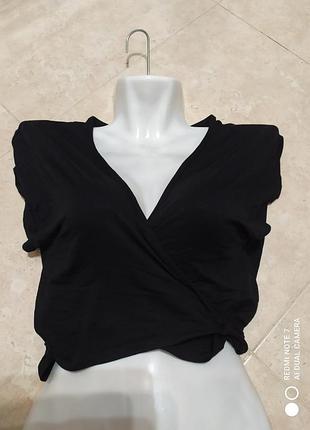 Футболка чорна на запах