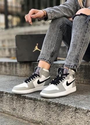 Серые джорданы кроссы серые с белым nike air jordan 1 high grey black white женские5 фото