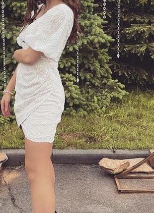 Жіноча сукня красива нарядна, колір шампань