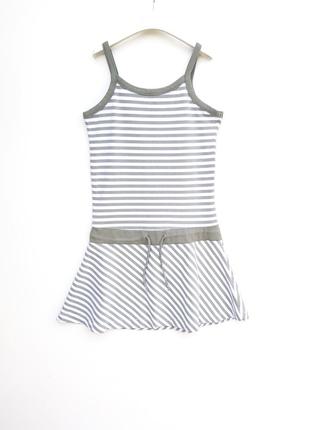 Літнє плаття на брительках для дівчинки