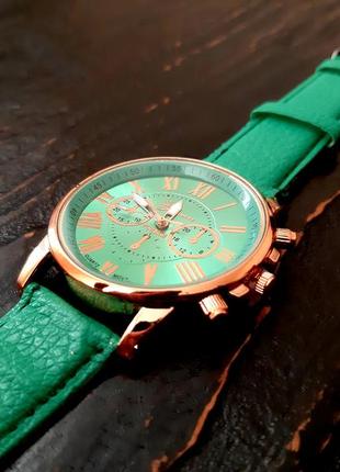 Новые женские наручные часы