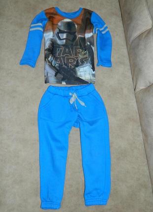 Спортивный детский костюм звездные войны на 3-4 года.