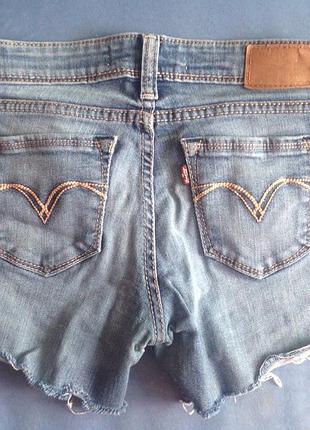 Продам шорти levis 2