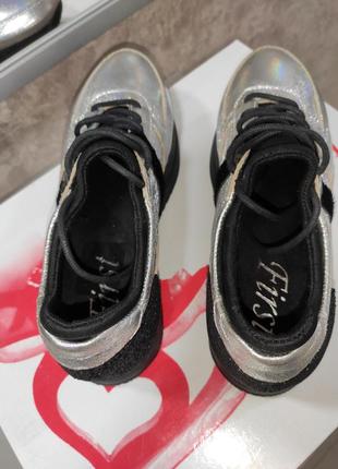 Женские кроссовки на платформе серебро4 фото