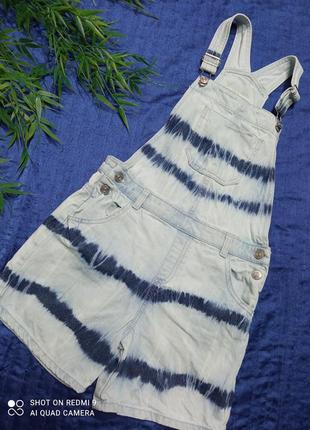 Джинсовый комбинезон