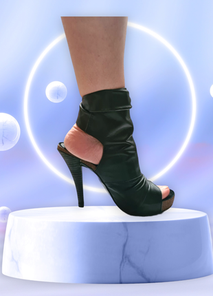 Босоножки кожаные3 фото