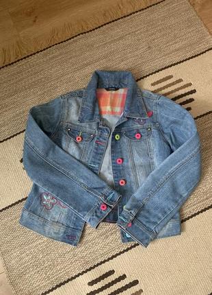 Курточка джинсова для дівчинки1 фото