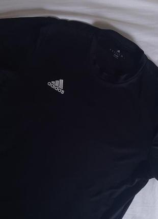 Черная футболка adidas1 фото