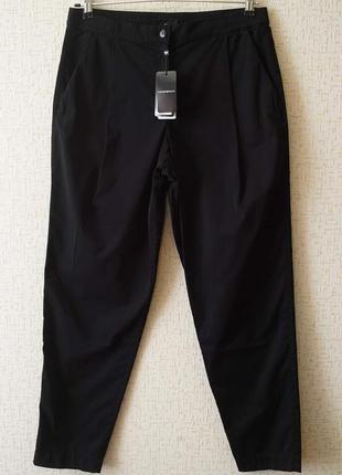 Жіночі штани emporio armani чорного кольору,