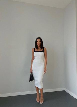 Платье миди трикотажное по фигуре на бретелях длинная базовая черная белая платье стильное трендовое6 фото