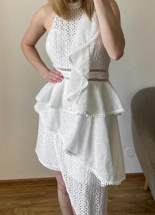 Вишукана біла сукня із прошви9 фото