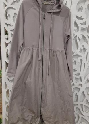 Серый плащ италия