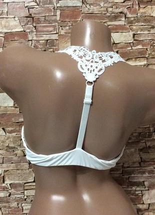 Бюстгальтер на поролоне пуш-ап лиф push-up на косточках планж впереди застежка р.80с