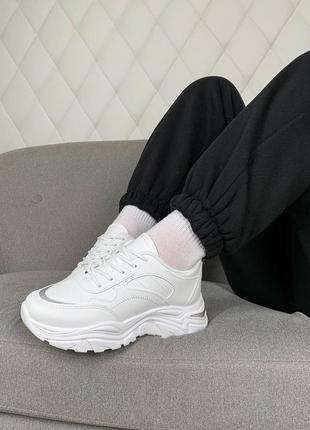 Стильные женские кроссовки белые/серебро спортивные деми, демисезонные осенние, веселые, летние (на осень,весная,лито 2023-2024)5 фото