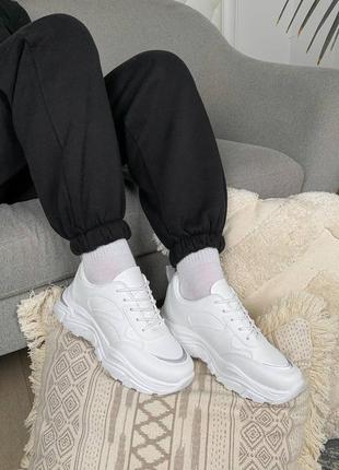 Стильные женские кроссовки белые/серебро спортивные деми, демисезонные осенние, веселые, летние (на осень,весная,лито 2023-2024)10 фото