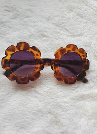 Дитячі сонцезахисні леопардові окуляри для дівчинки 2 3 4 роки дуже модні та стильнв2 фото