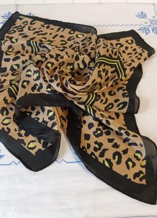 Платок небольшой