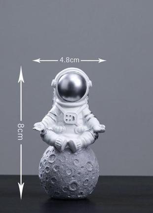 Набор статуэток космонавтов, фигурки космонавты, декор7 фото