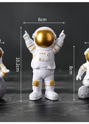 Набор статуэток космонавтов, фигурки космонавты, декор3 фото