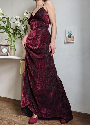 Платье вечернее шелк бордовое длинное со шлейфом на брителях s вискоза