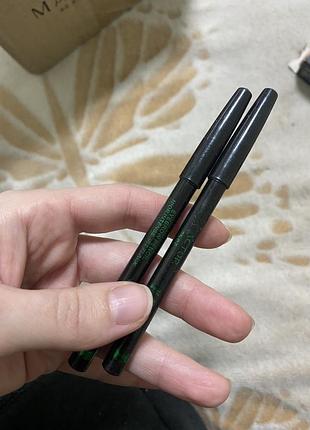 Олівець чорний maxfactor