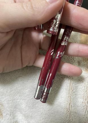 Олівець для губ kylie