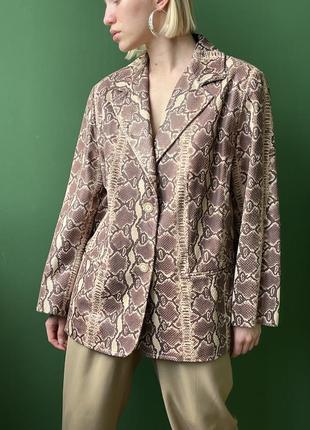 Marina rinaldi пиджак с змеиными принтом из натуральной кожи3 фото