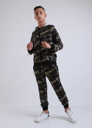 Якісний, крутий спортивний костюм, якість бомба