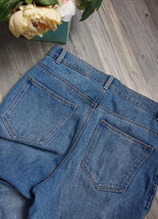Женские джинсы мом с вышивкой и потертостями р.28 (42/44)9 фото