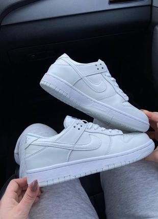 Nike dunk low white