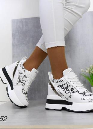 Кроссовки сникерсы 60052