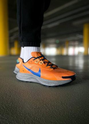 Nike pegasus trail 3 кросівки жовтогарячі спортивні3 фото