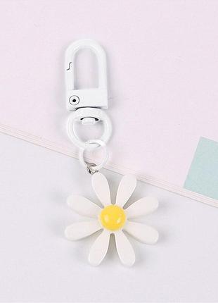 Брелок "цветок" из смолы для наушников, телефона, сумки, ключей6 фото
