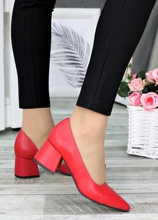 Летние женские туфли лодочки кожаные на толстом каблуке красные laura2 фото