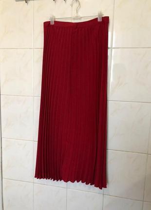 Плиссированная бордовая юбка zara h&amp;m3 фото