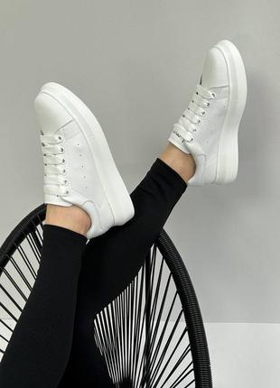 Білі базові кросівки кеди на високій підошві з натуральної шкіри7 фото